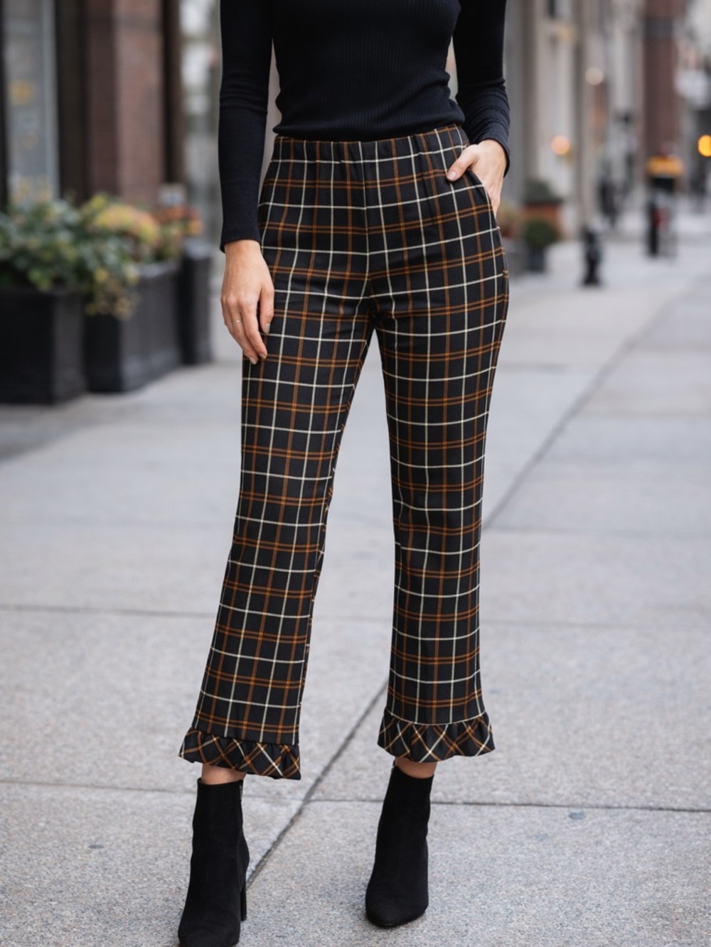 Zara Black Plaid Cropped Ruffle-Hem Pants